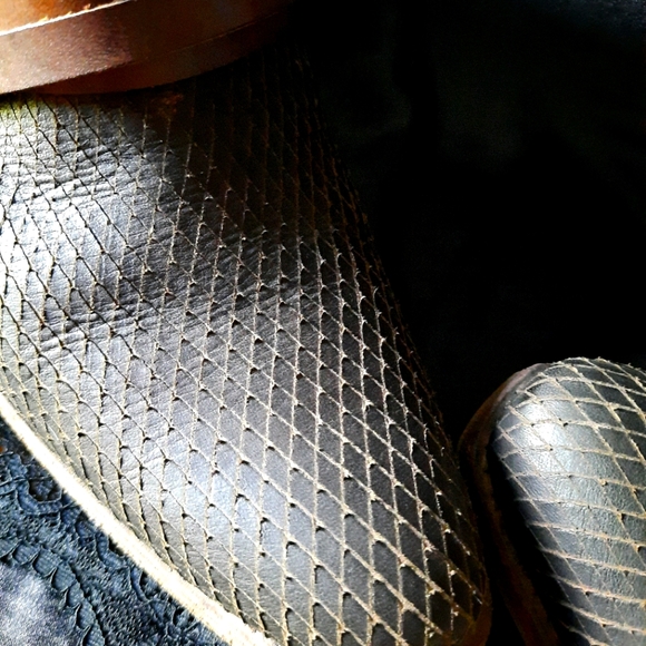 Area Forte Boots - Picture 2 of 5